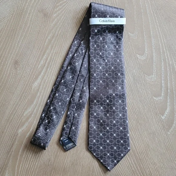 Calvin Klein new without tags necktie - Picture 1 of 7